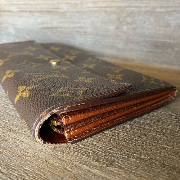 Louis Vuitton Pouchette Porte Monnaie - Picture 2 of 9